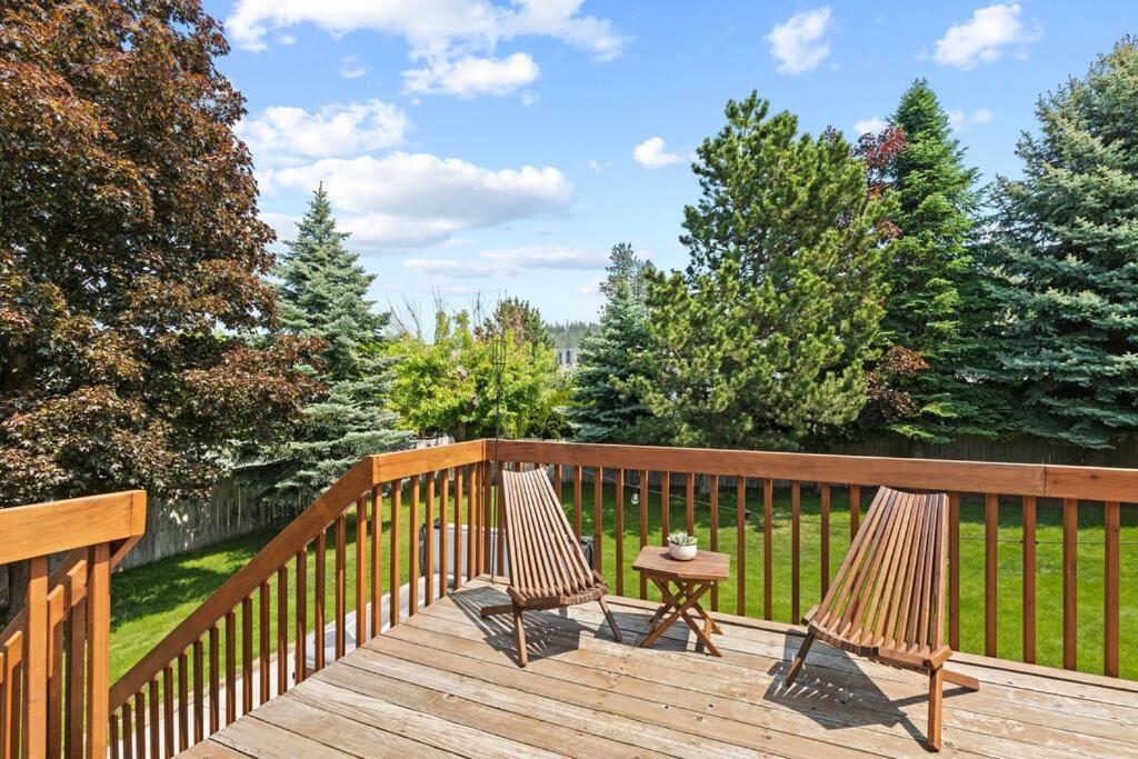 Hot Tub! Sleeps 8-11Upscale Area Villa Spokane Eksteriør bilde